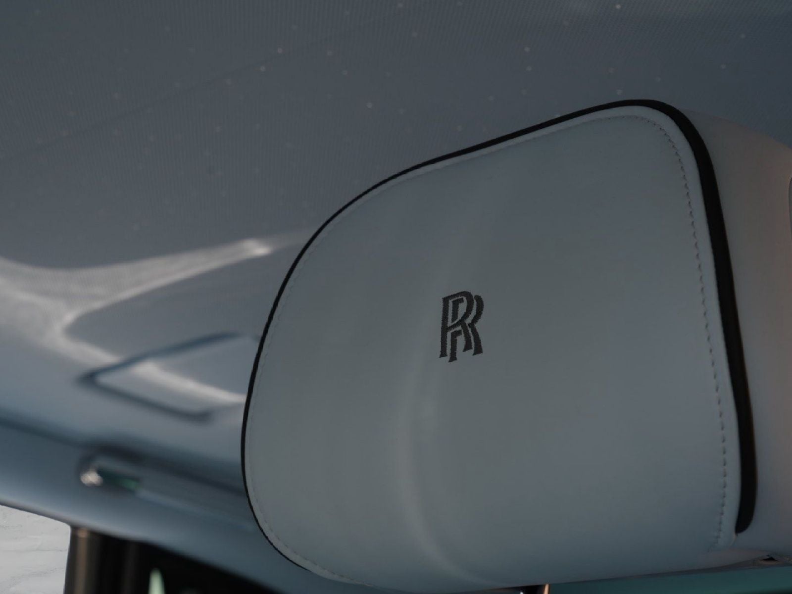 2024 Rolls-Royce Phantom 