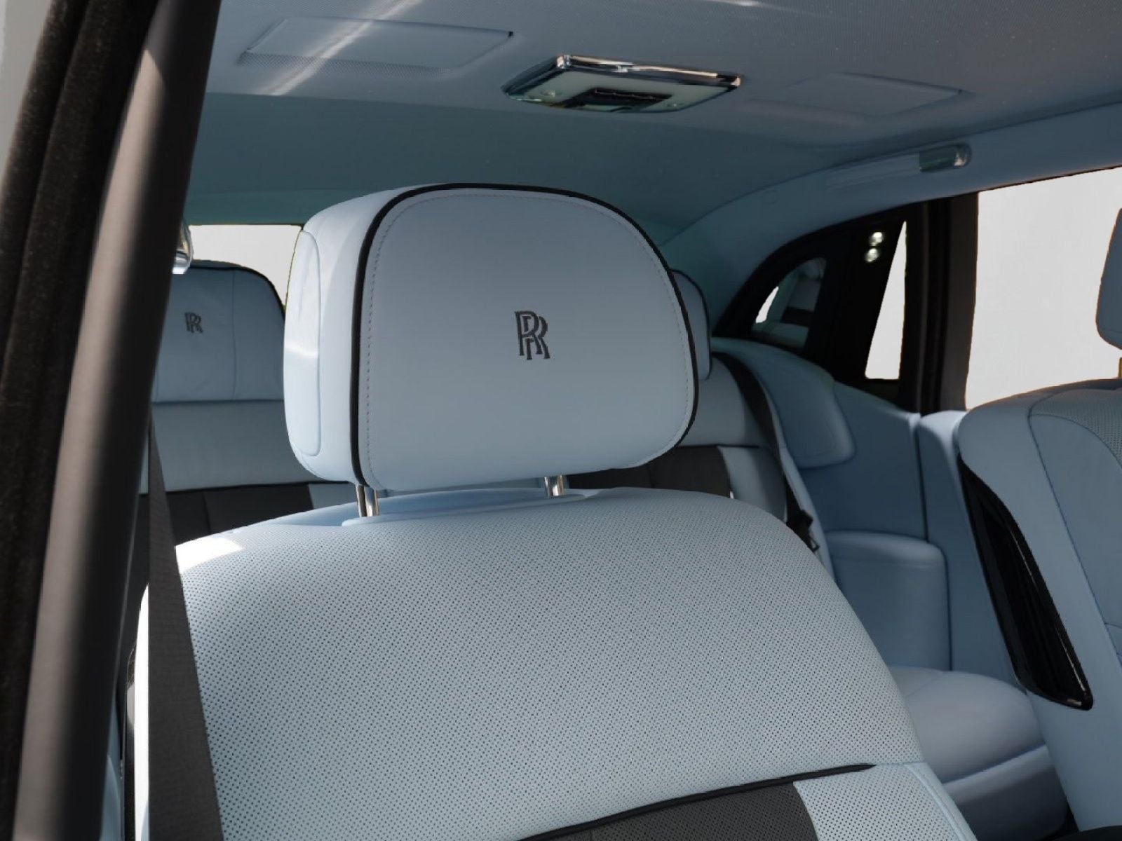 2024 Rolls-Royce Phantom 