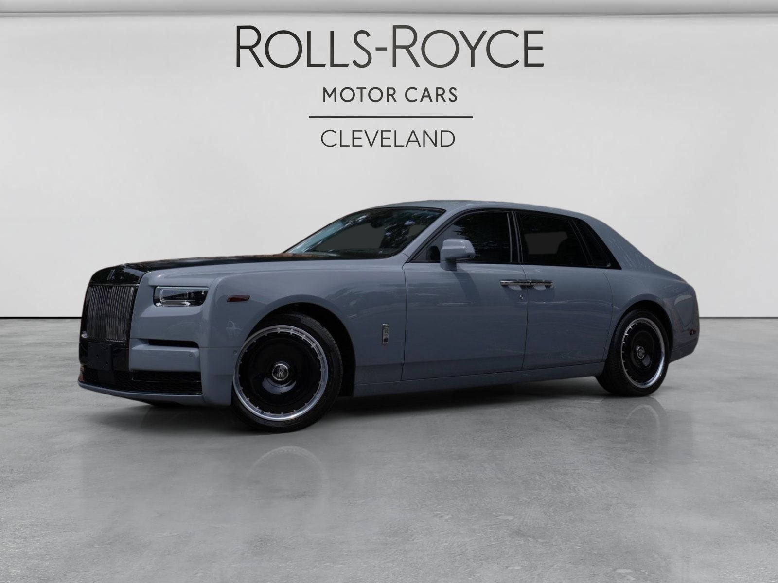 2024 Rolls-Royce Phantom 