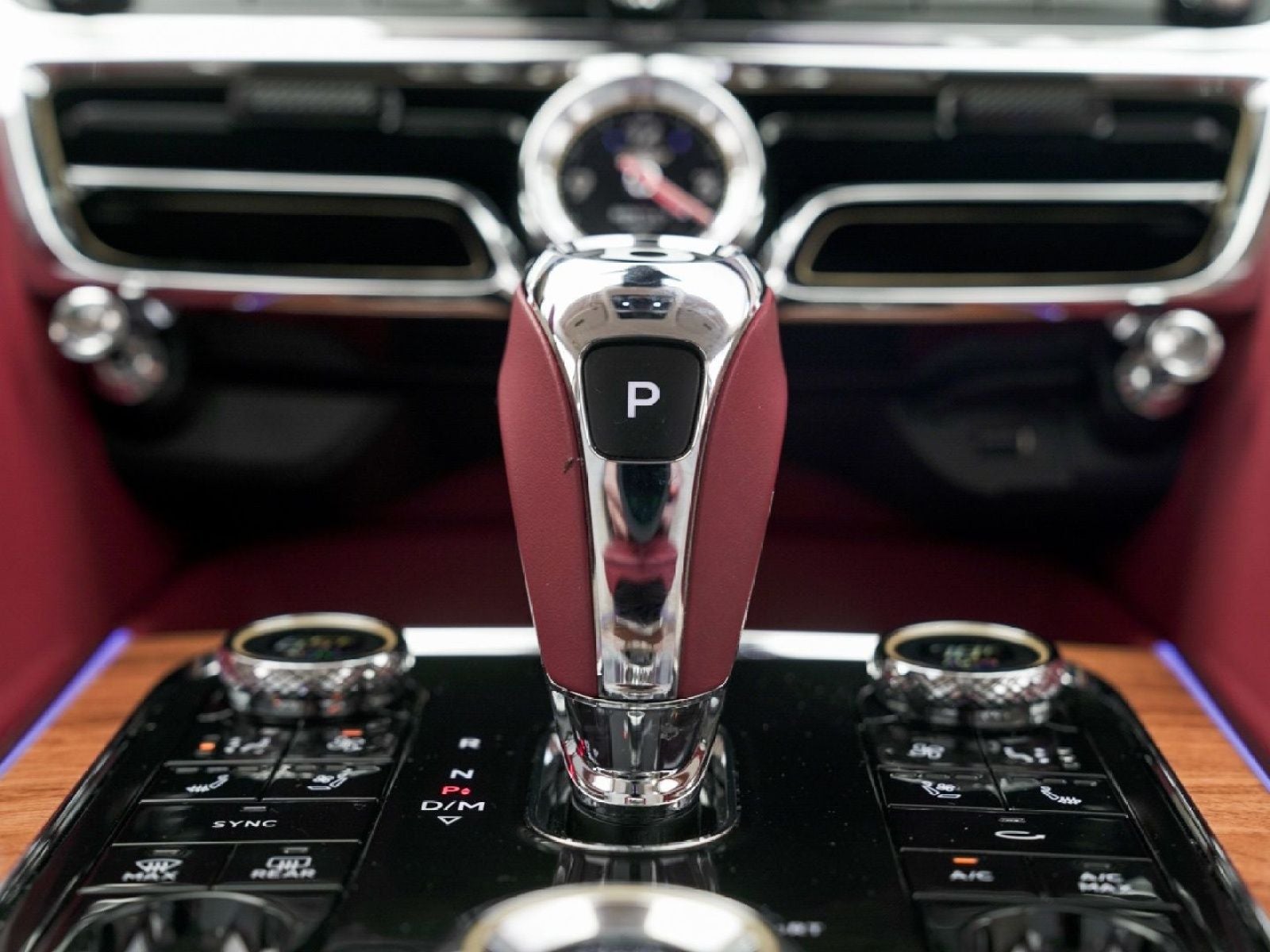 2023 Bentley Flying Spur V8