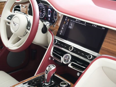 2023 Bentley Flying Spur V8