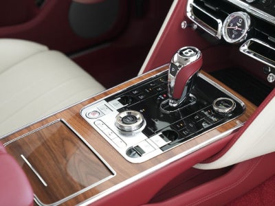 2023 Bentley Flying Spur V8