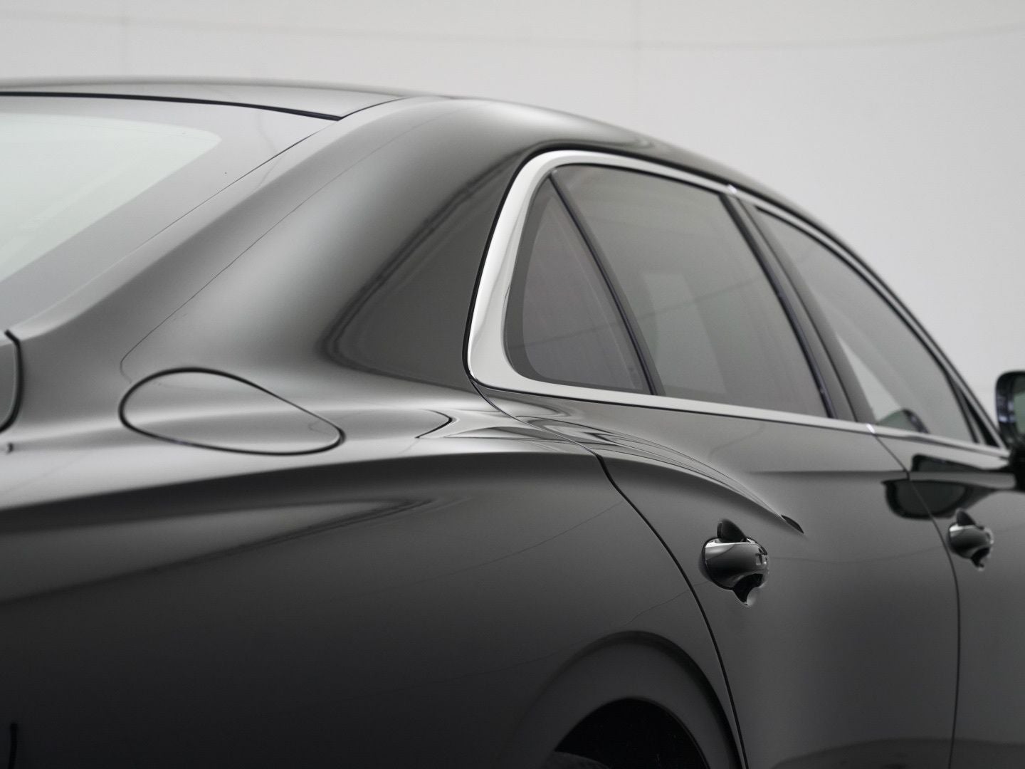 2023 Bentley Flying Spur V8