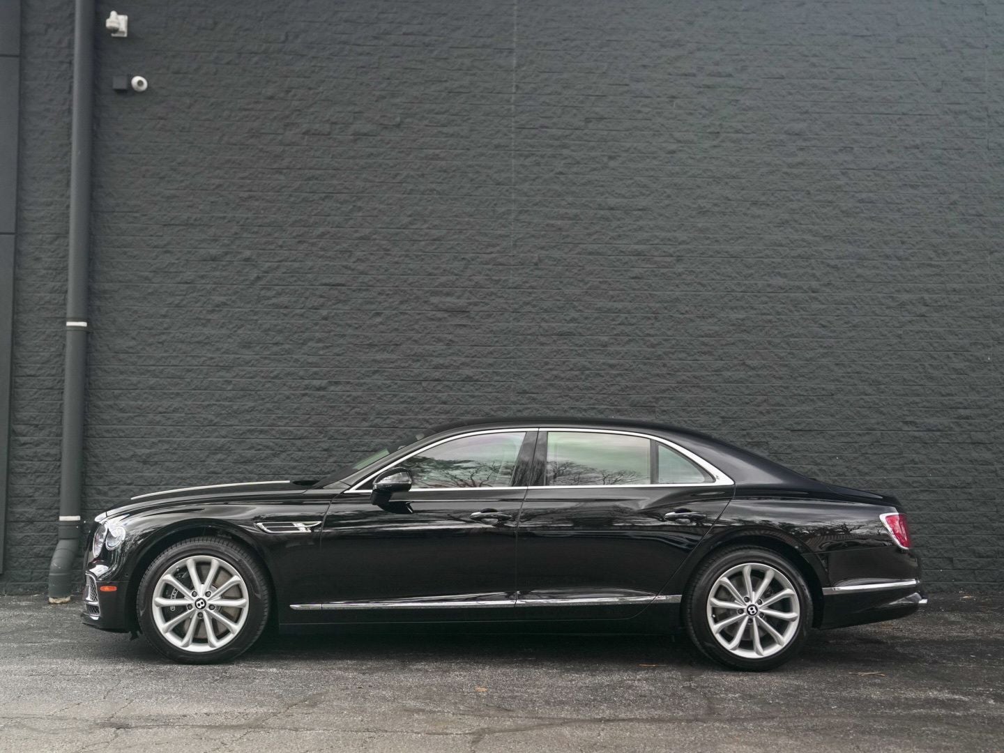 2023 Bentley Flying Spur V8
