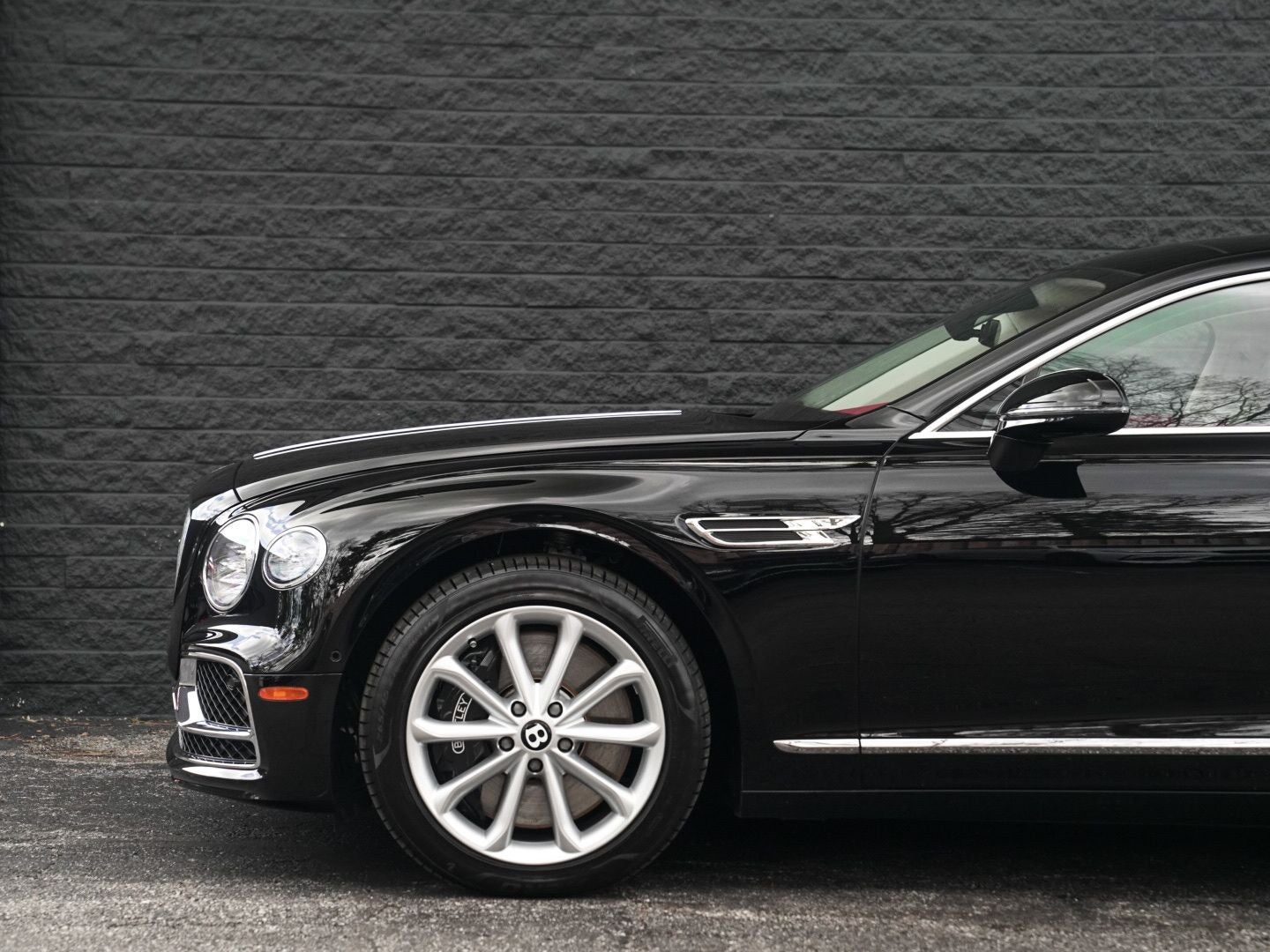 2023 Bentley Flying Spur V8