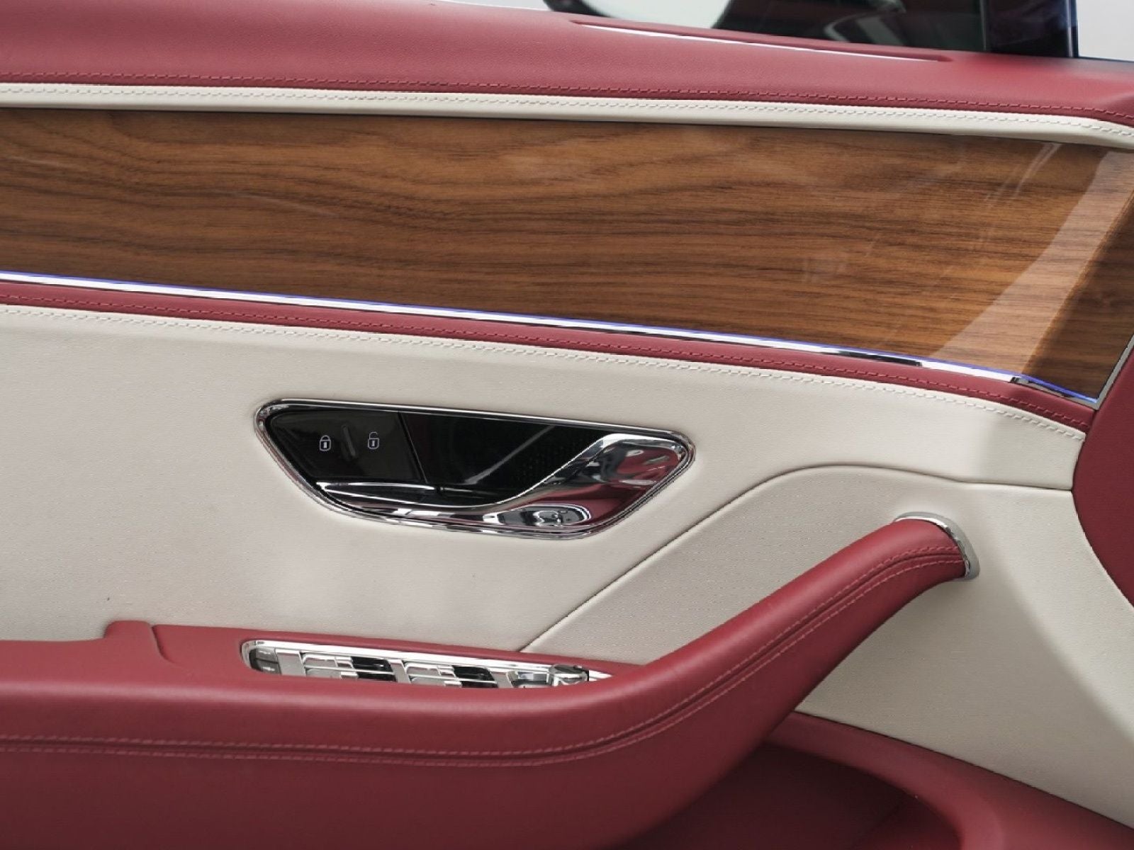2023 Bentley Flying Spur V8