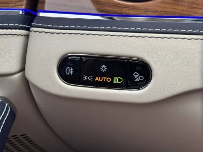 2026 Bentley Flying Spur Azure