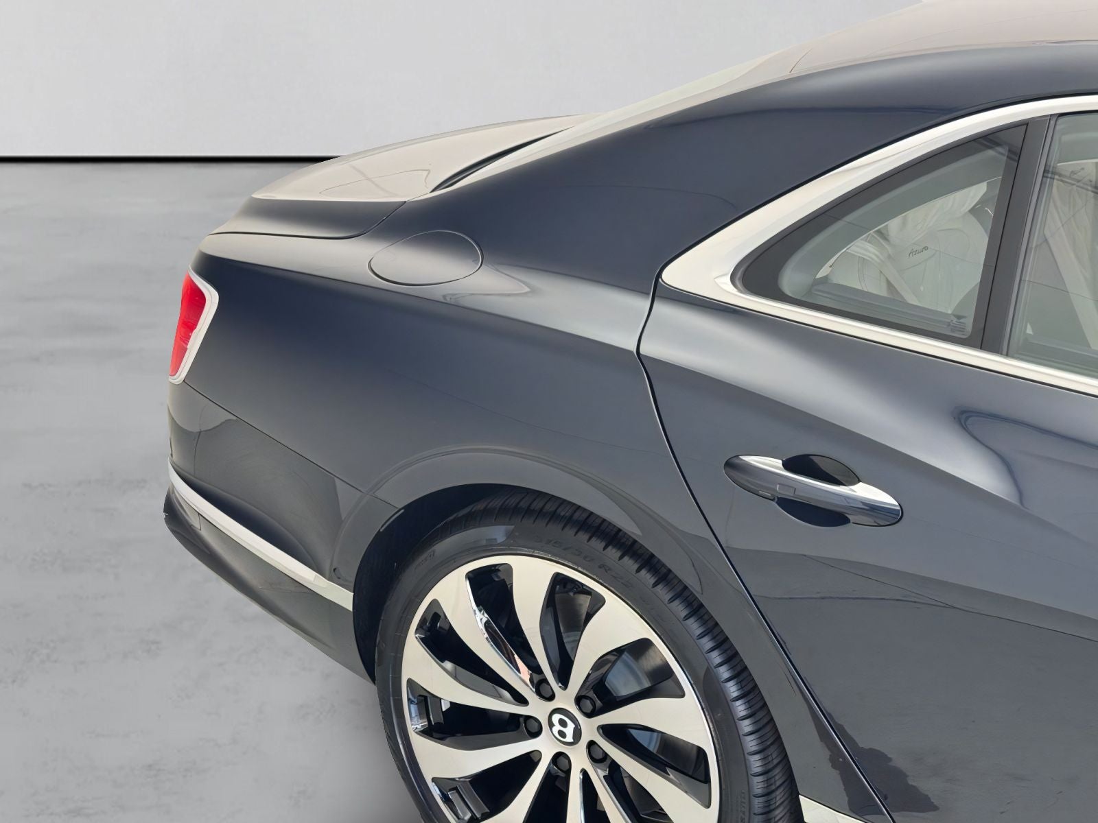 2026 Bentley Flying Spur Azure