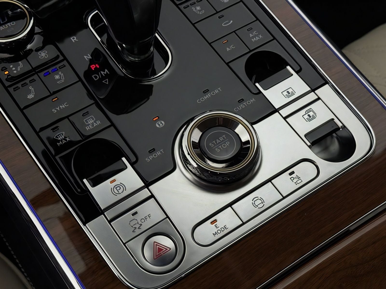 2026 Bentley Flying Spur Azure