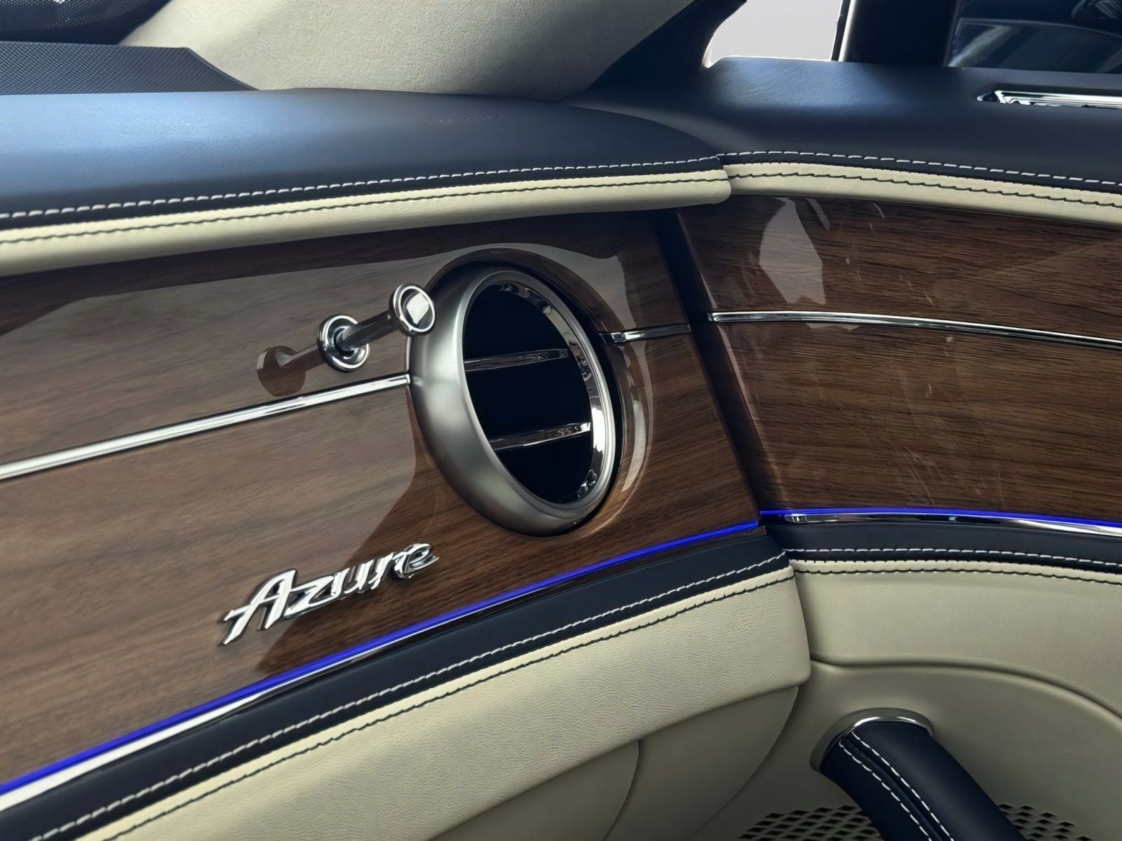 2026 Bentley Flying Spur Azure