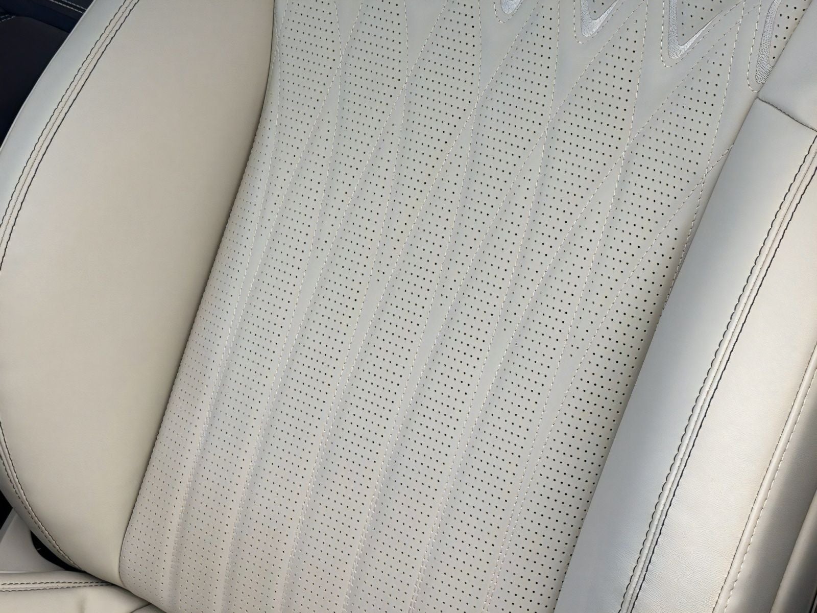 2026 Bentley Flying Spur Azure