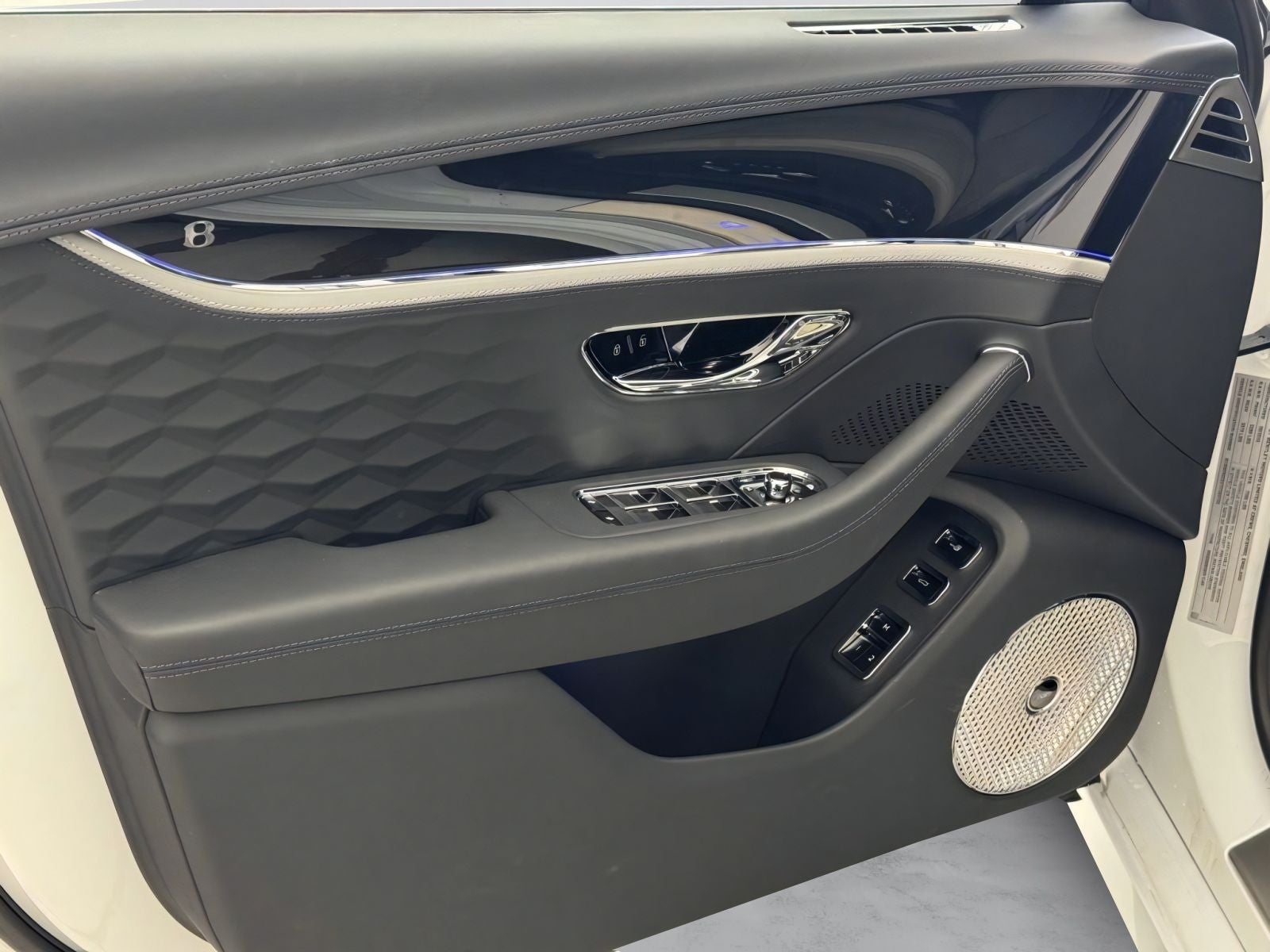 2026 Bentley Flying Spur Mulliner