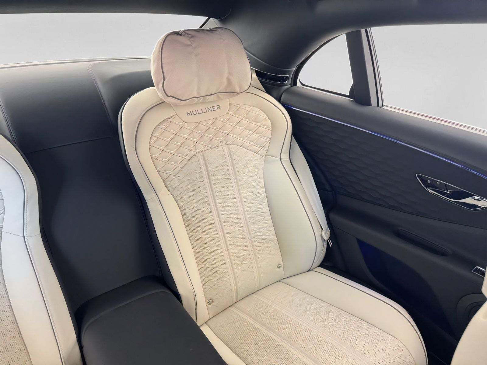 2026 Bentley Flying Spur Mulliner