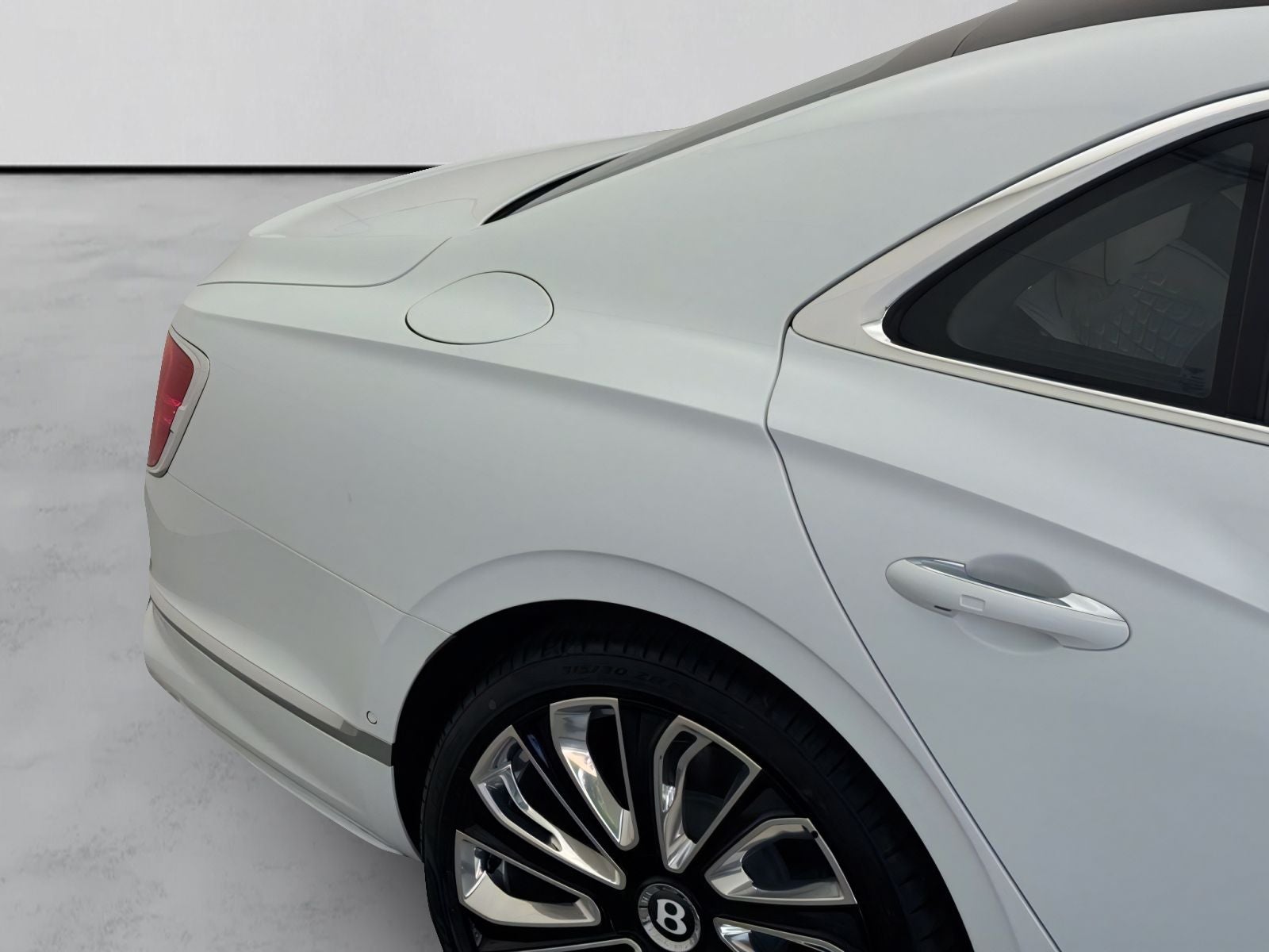 2026 Bentley Flying Spur Mulliner