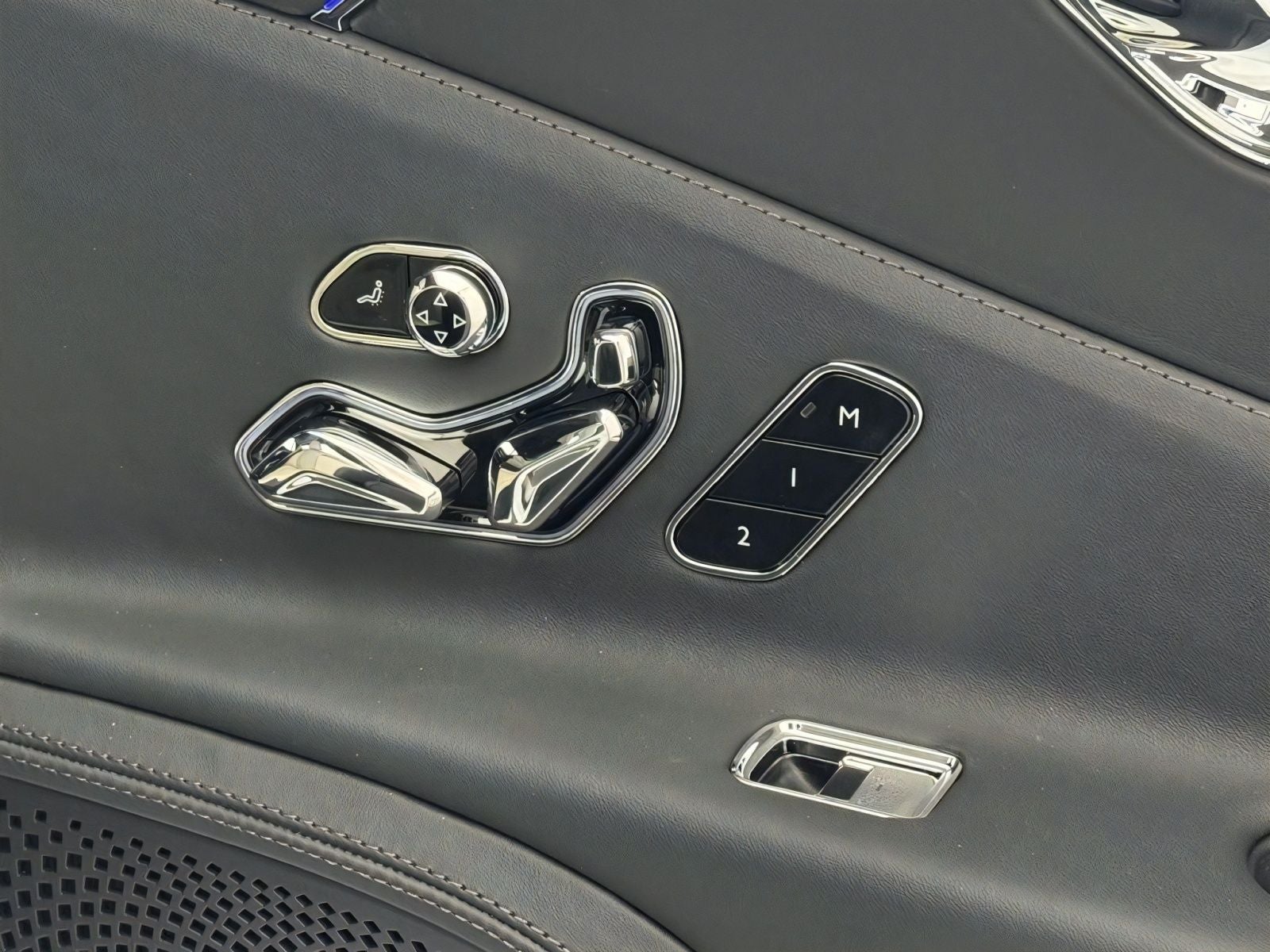 2026 Bentley Flying Spur Mulliner