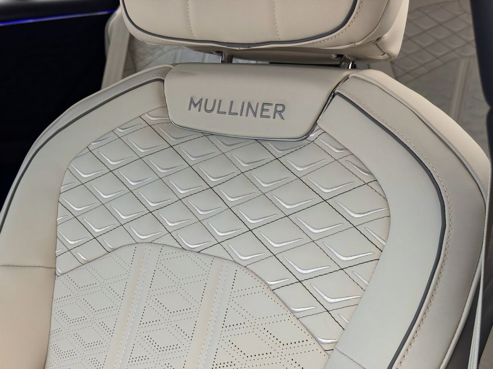2026 Bentley Flying Spur Mulliner