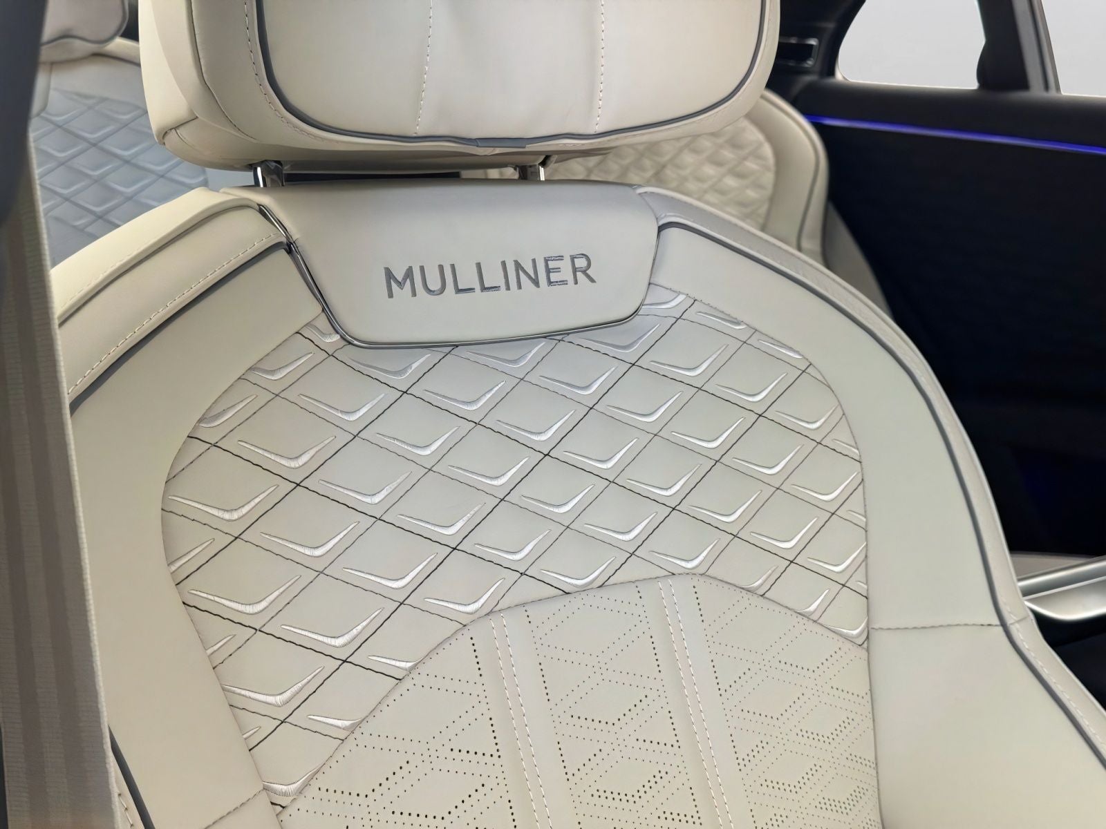 2026 Bentley Flying Spur Mulliner