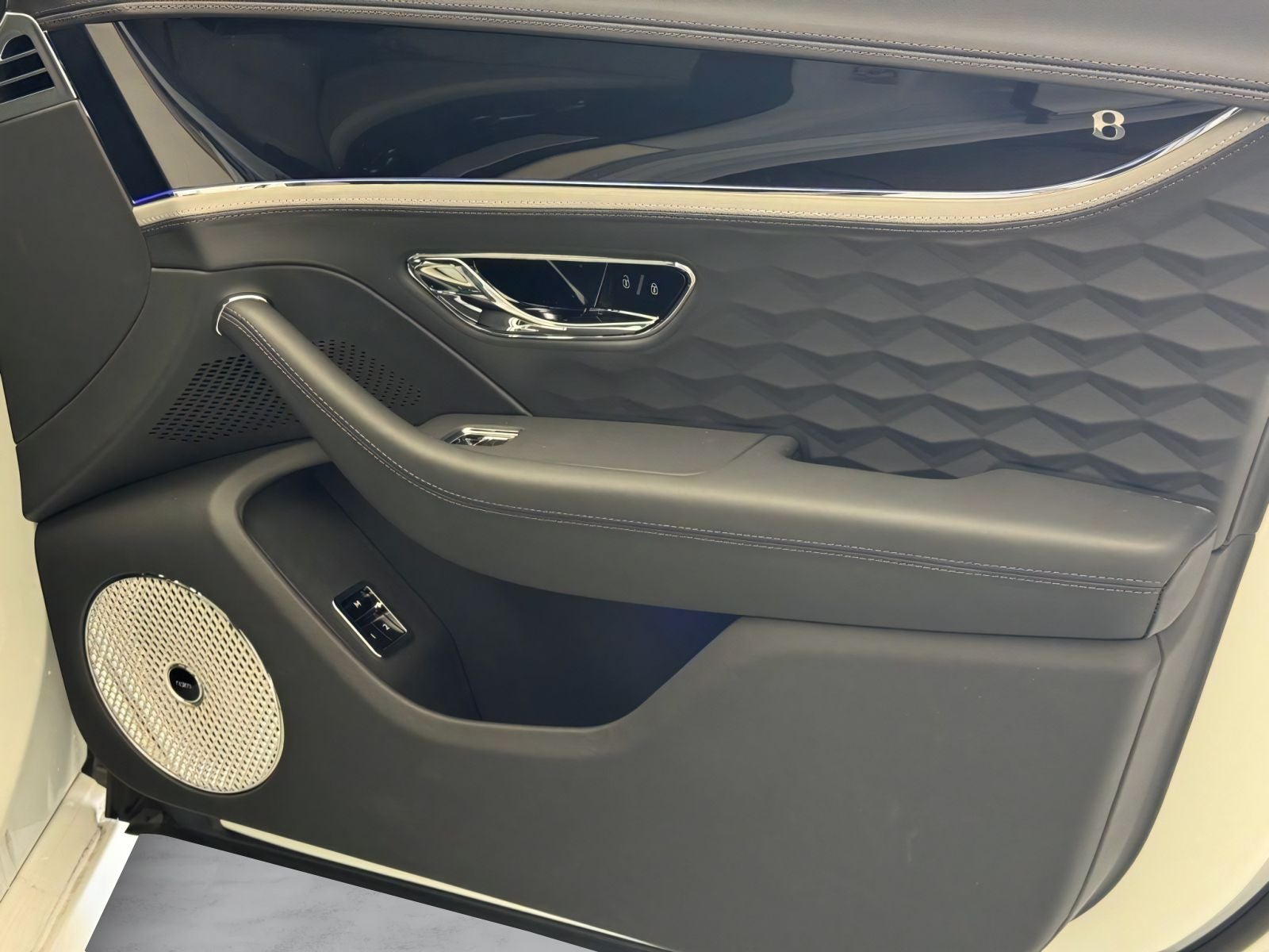 2026 Bentley Flying Spur Mulliner