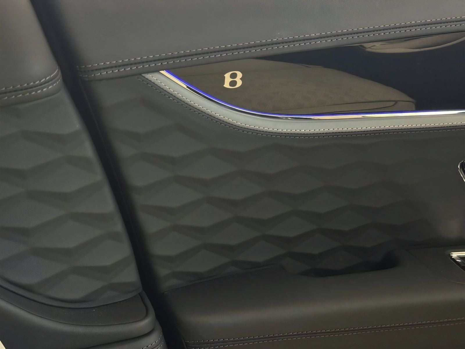 2026 Bentley Flying Spur Mulliner