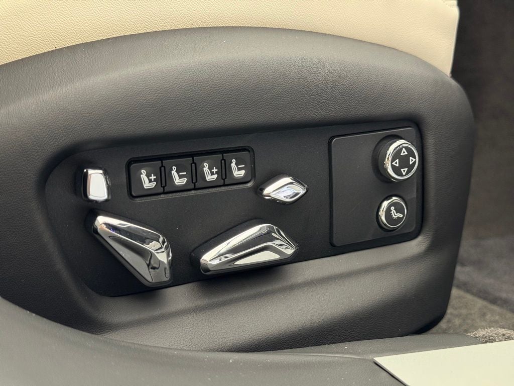 2026 Bentley Flying Spur Mulliner