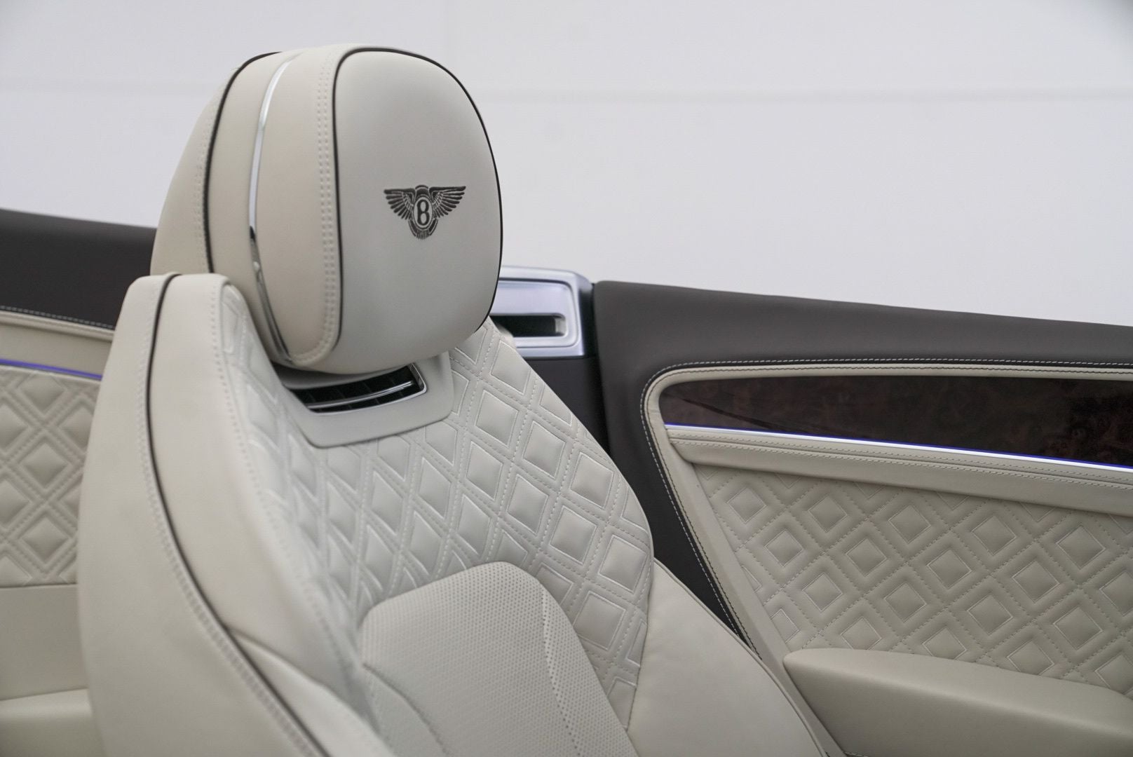 2023 Bentley Continental GT Azure