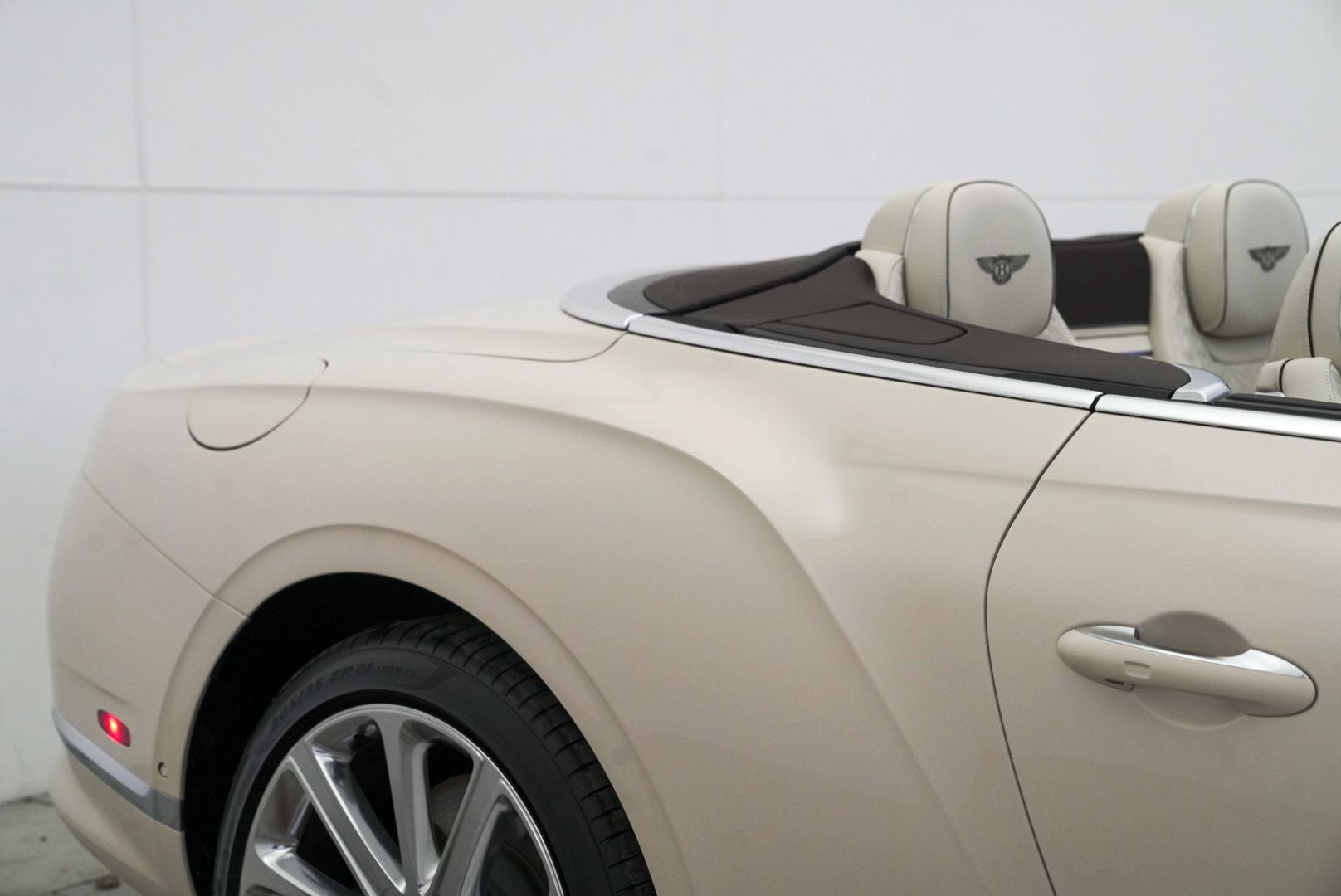 2023 Bentley Continental GT Azure