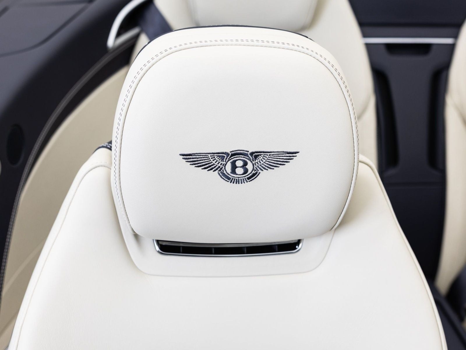 2024 Bentley Continental GT V8
