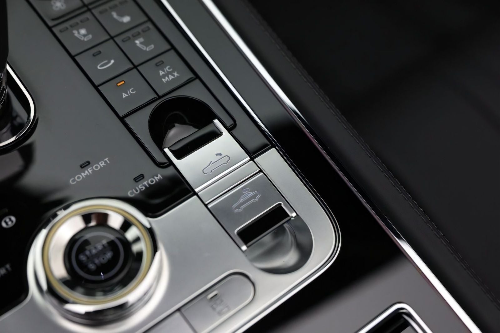 2025 Bentley Continental GTC Black Edition