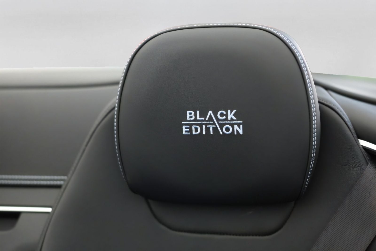 2025 Bentley Continental GTC Black Edition
