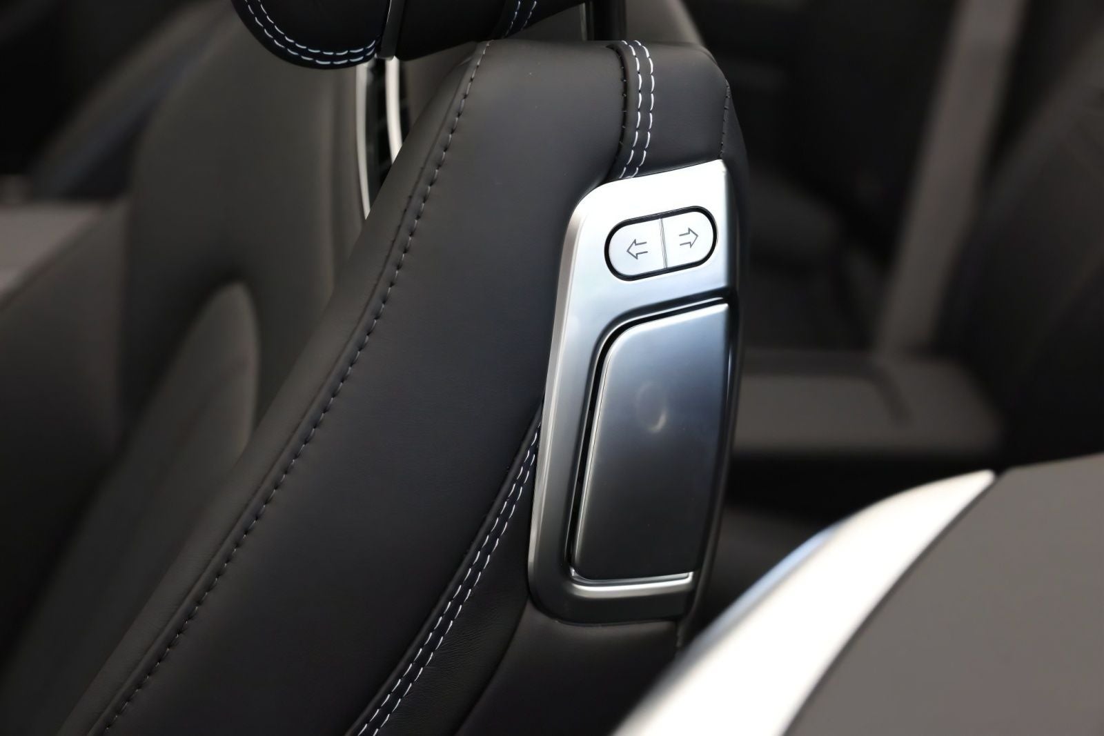 2025 Bentley Continental GTC Black Edition