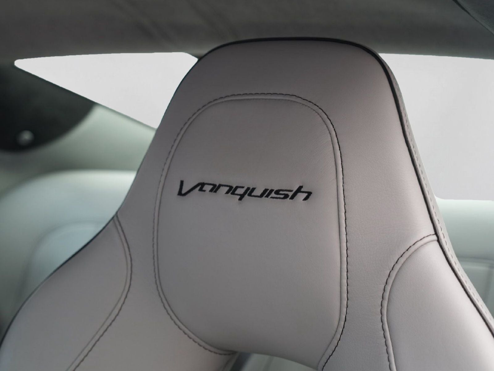 2016 Aston Martin Vanquish V12