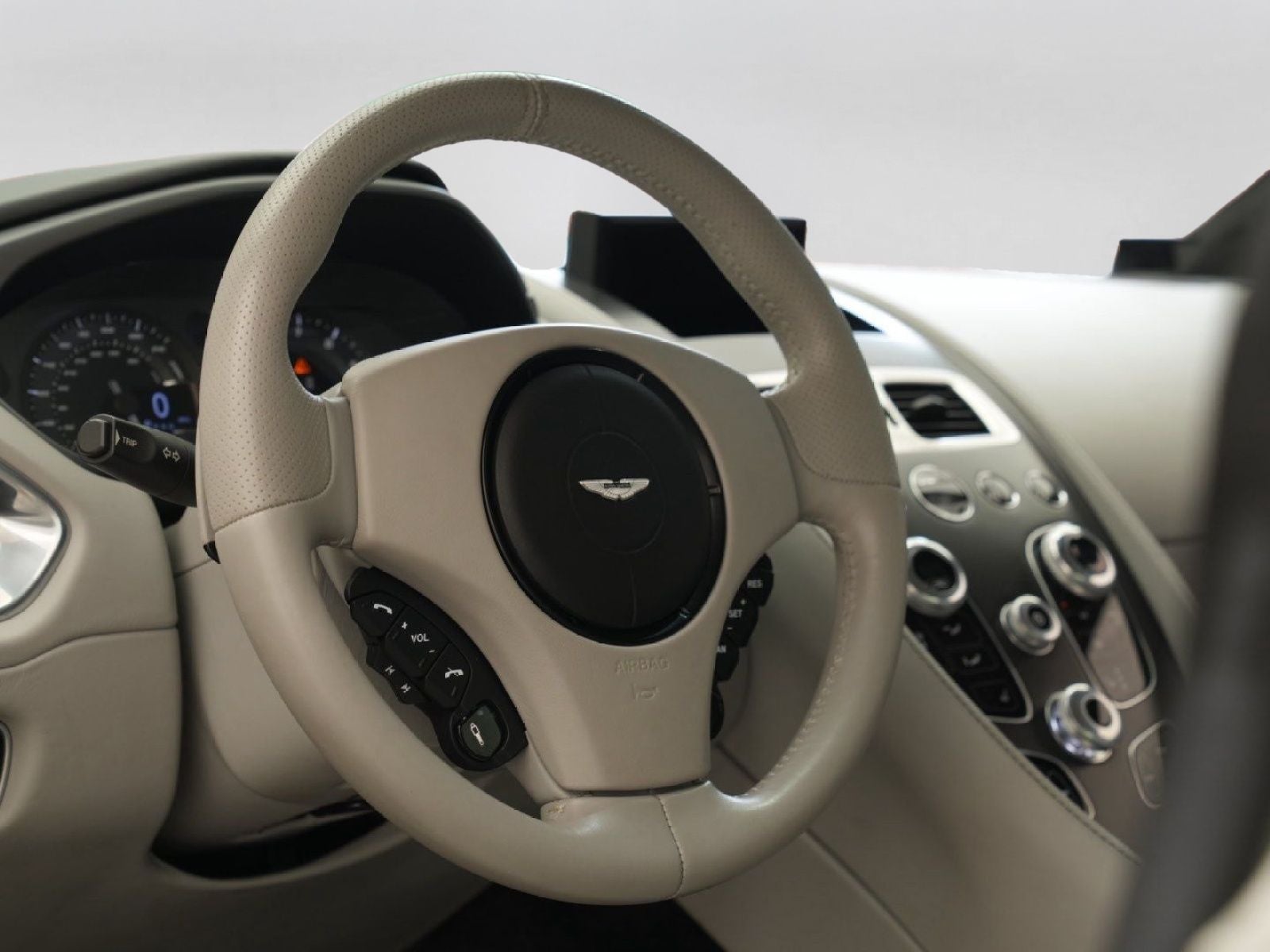 2016 Aston Martin Vanquish V12