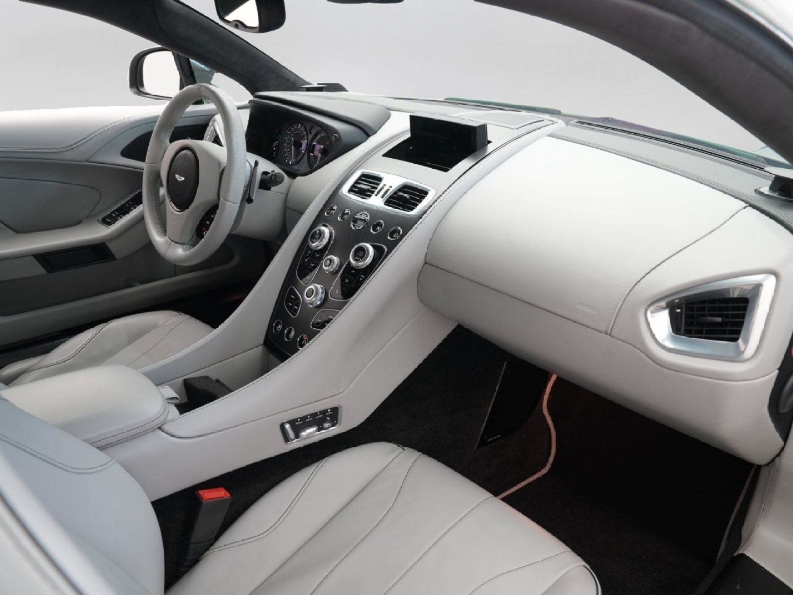 2016 Aston Martin Vanquish V12
