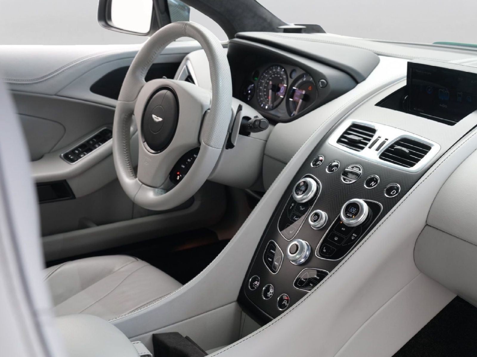 2016 Aston Martin Vanquish V12