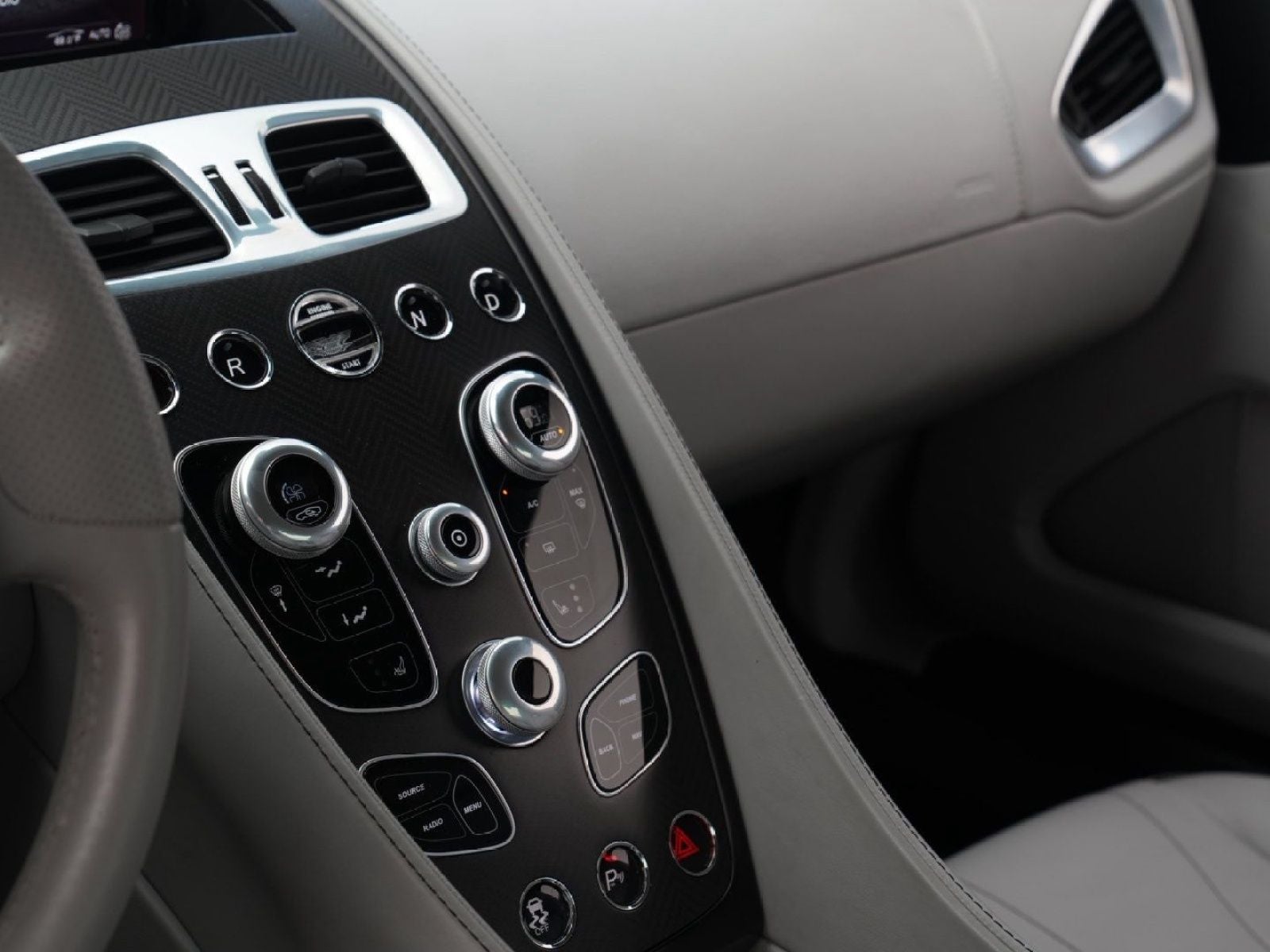 2016 Aston Martin Vanquish V12