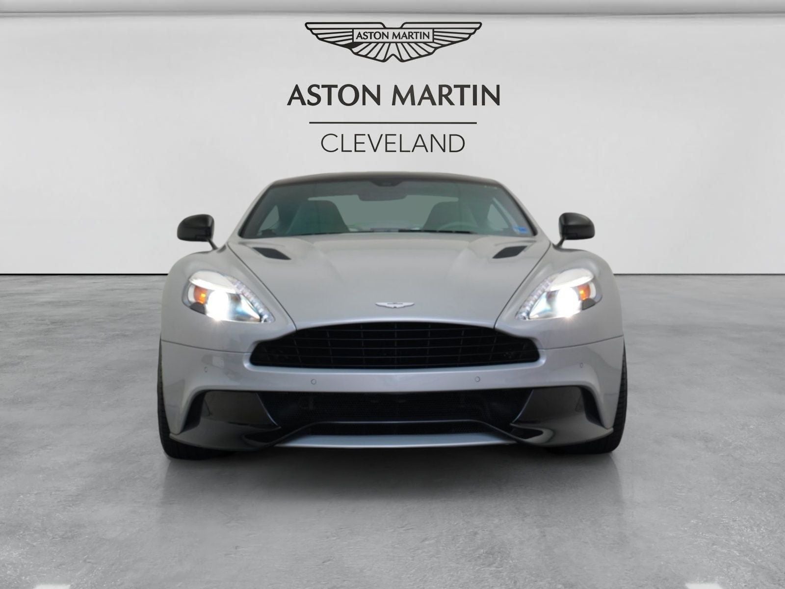2016 Aston Martin Vanquish V12