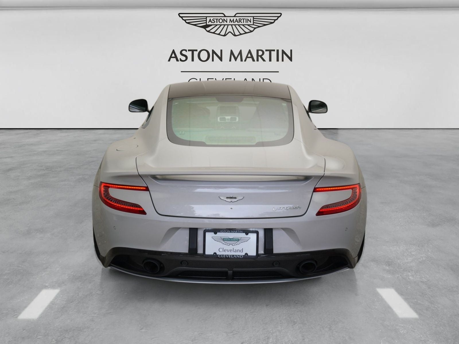 2016 Aston Martin Vanquish V12