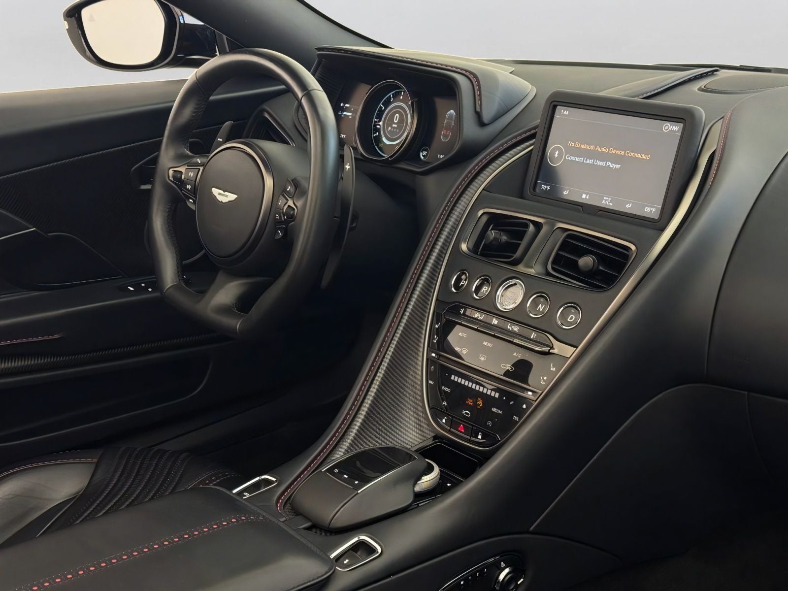 2023 Aston Martin DB11 Volante