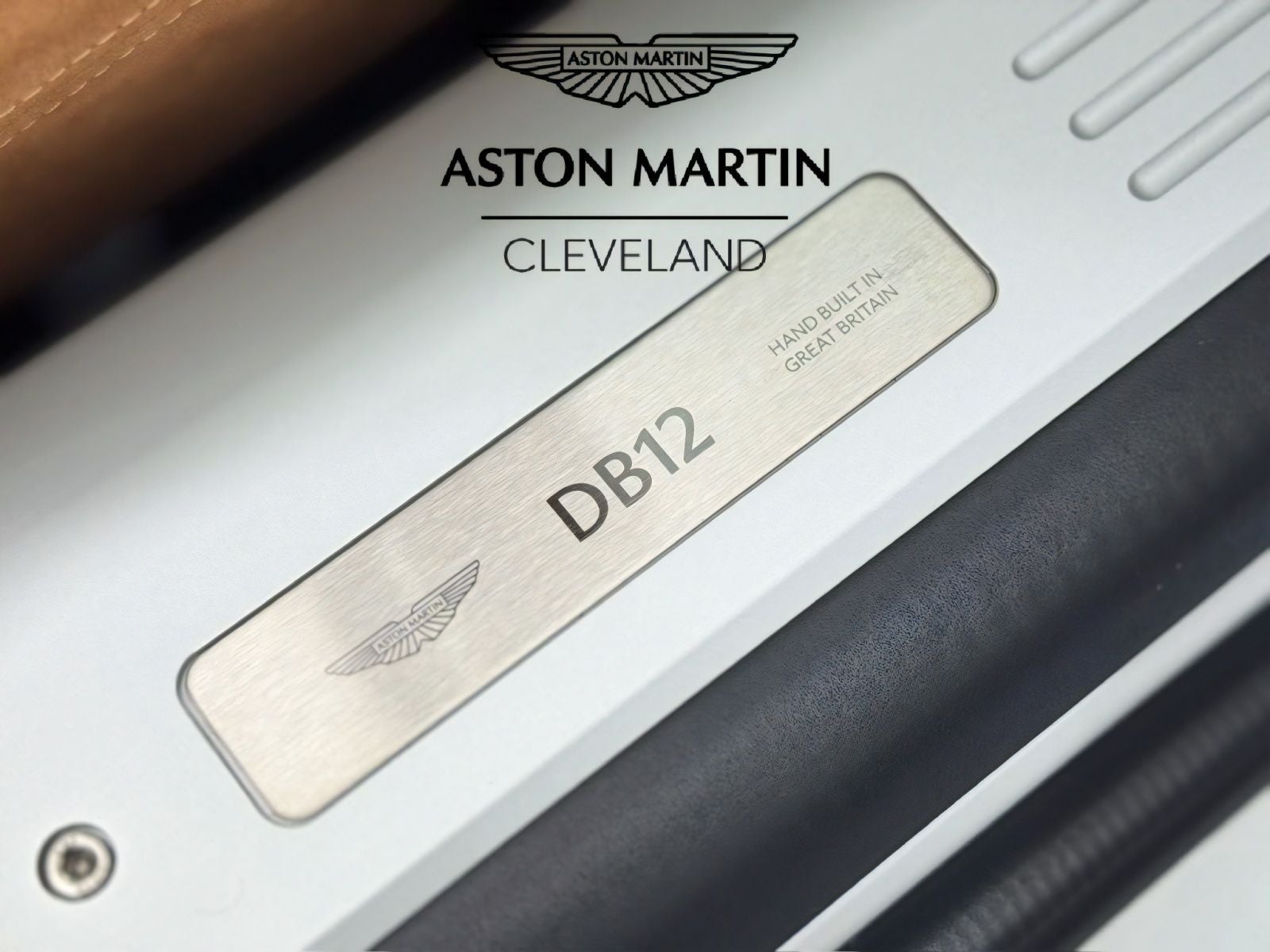 2025 Aston Martin DB12 Volante Volante