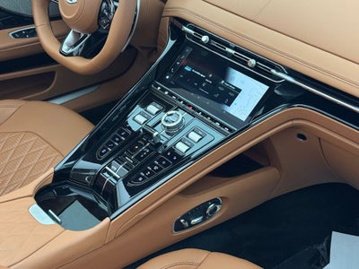 2025 Aston Martin DB12 Volante Volante