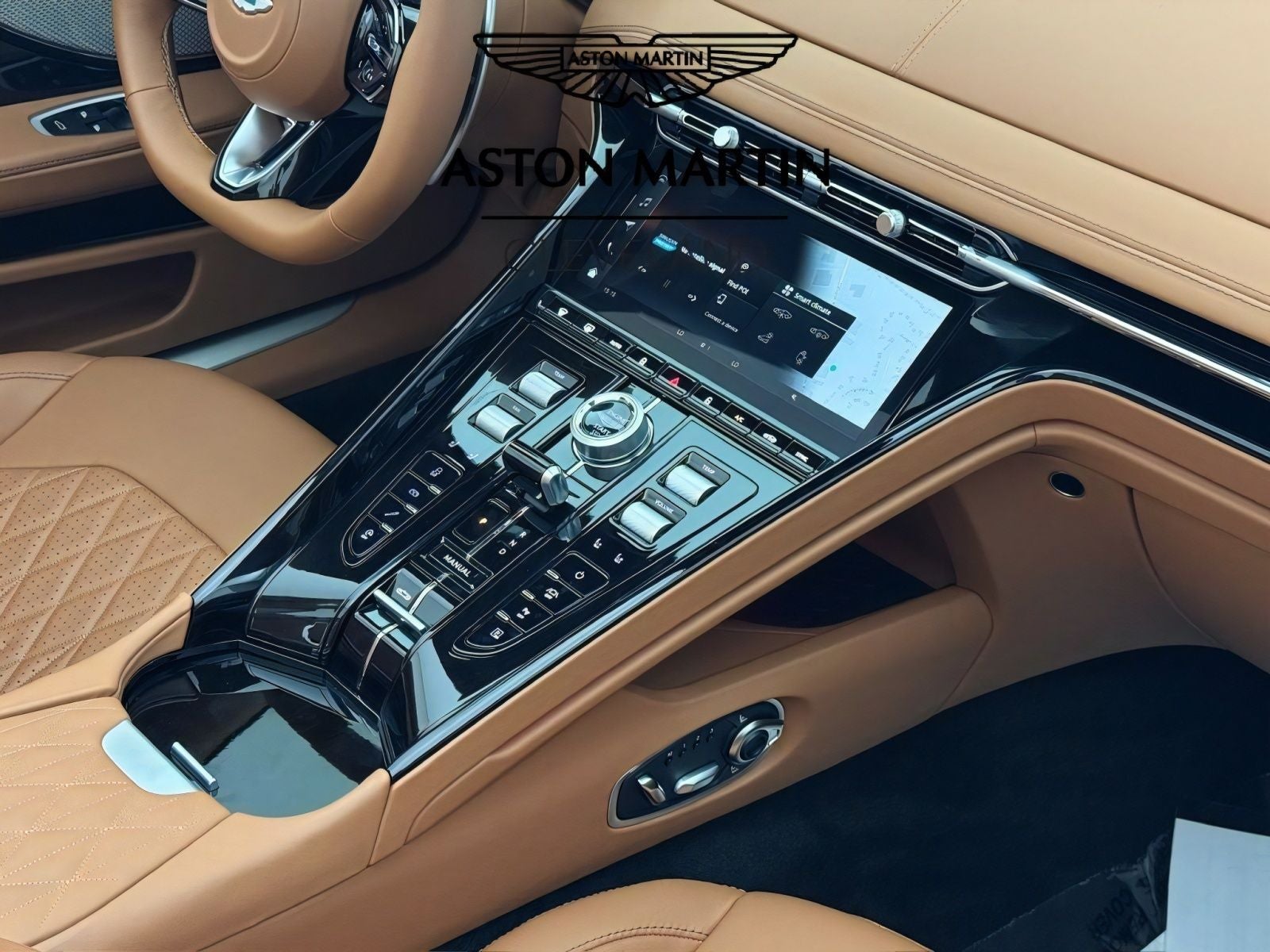 2025 Aston Martin DB12 Volante Volante