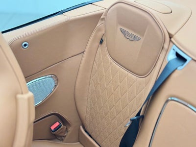 2025 Aston Martin DB12 Volante Volante