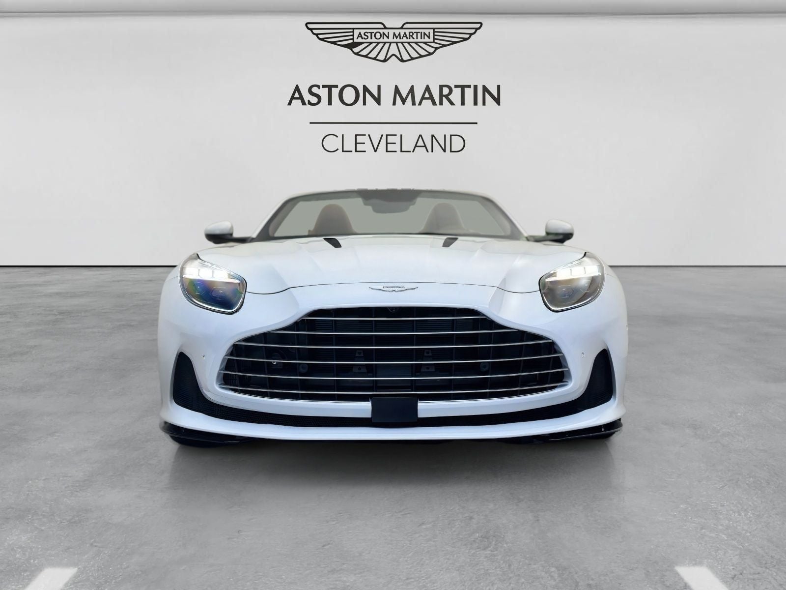 2025 Aston Martin DB12 Volante Volante