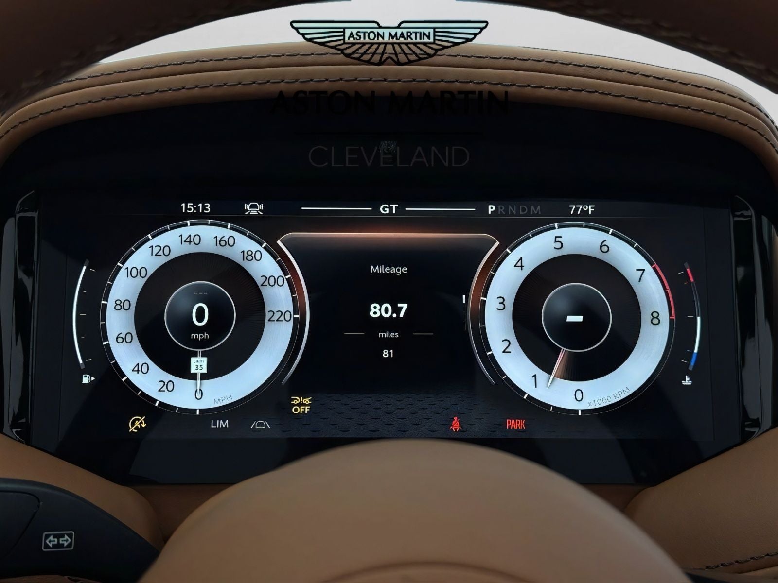 2025 Aston Martin DB12 Volante Volante