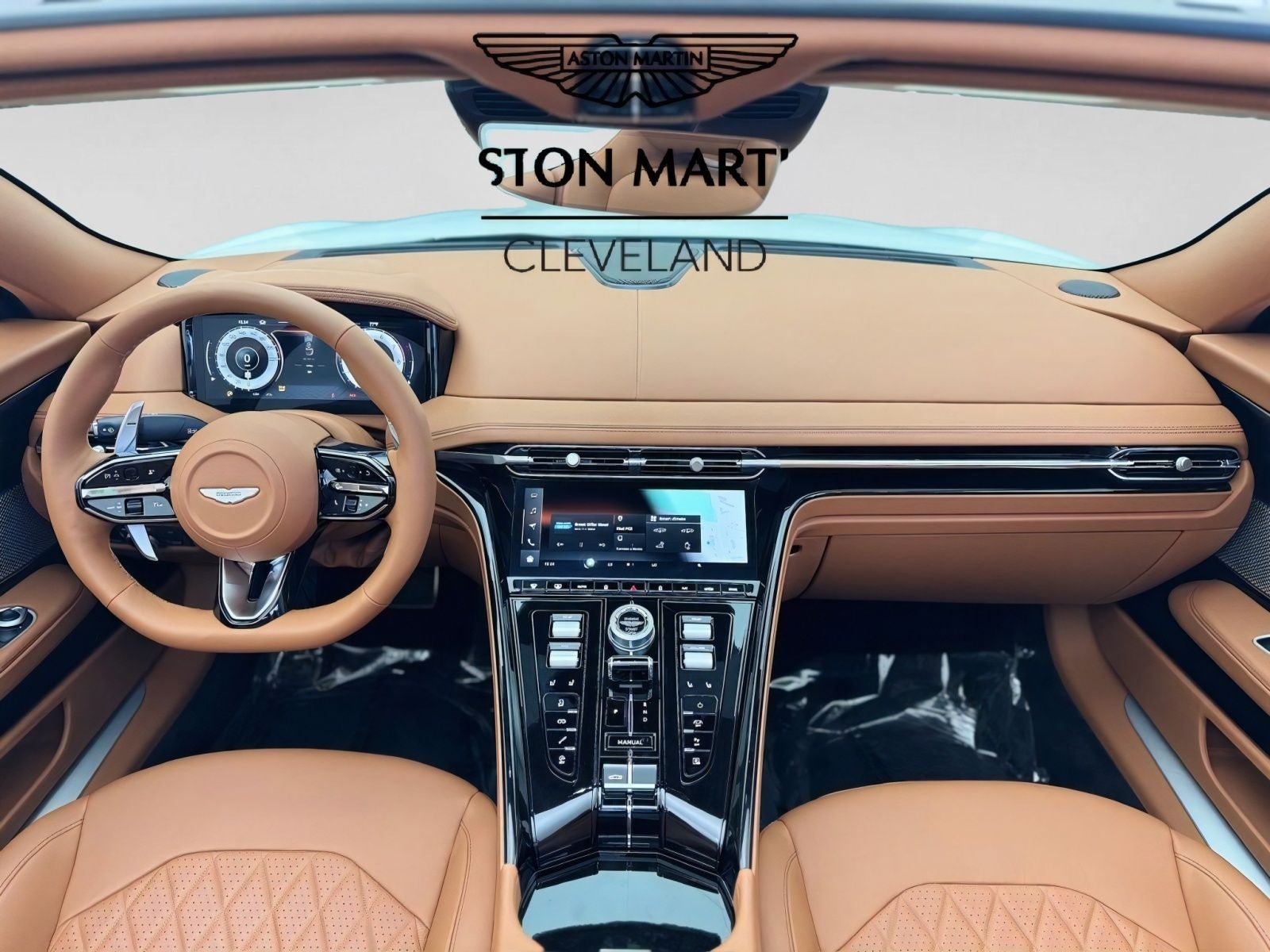 2025 Aston Martin DB12 Volante Volante