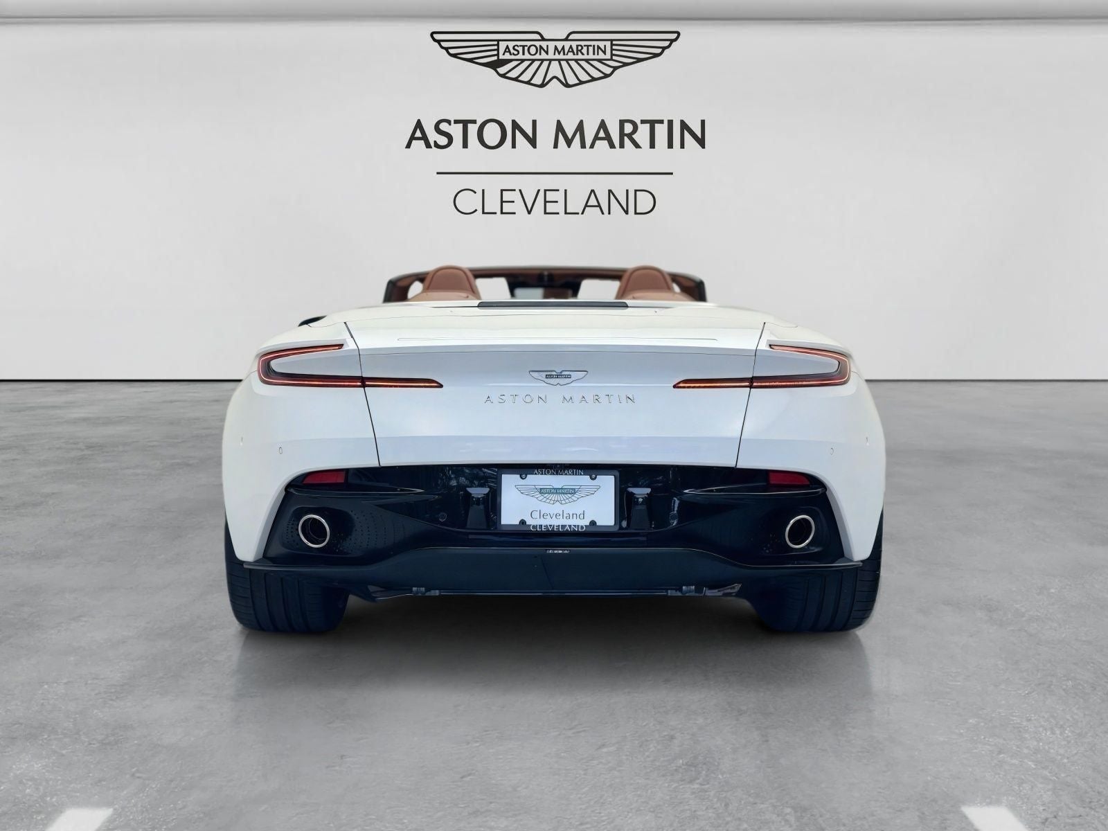 2025 Aston Martin DB12 Volante Volante