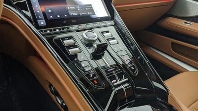 2025 Aston Martin DB12 Volante Volante