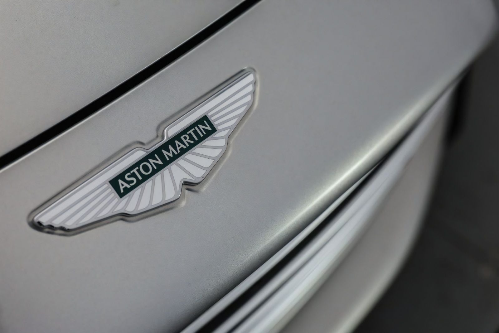 2025 Aston Martin DB12 Volante