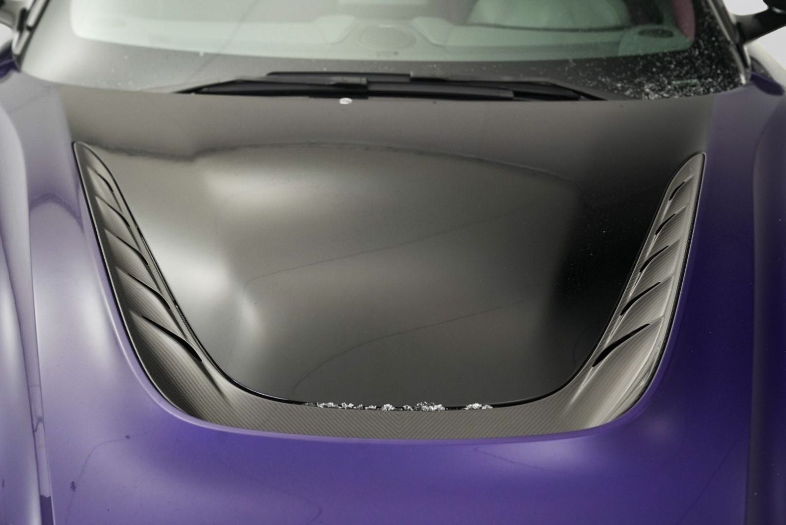 2023 Aston Martin DBS Ultimate 770