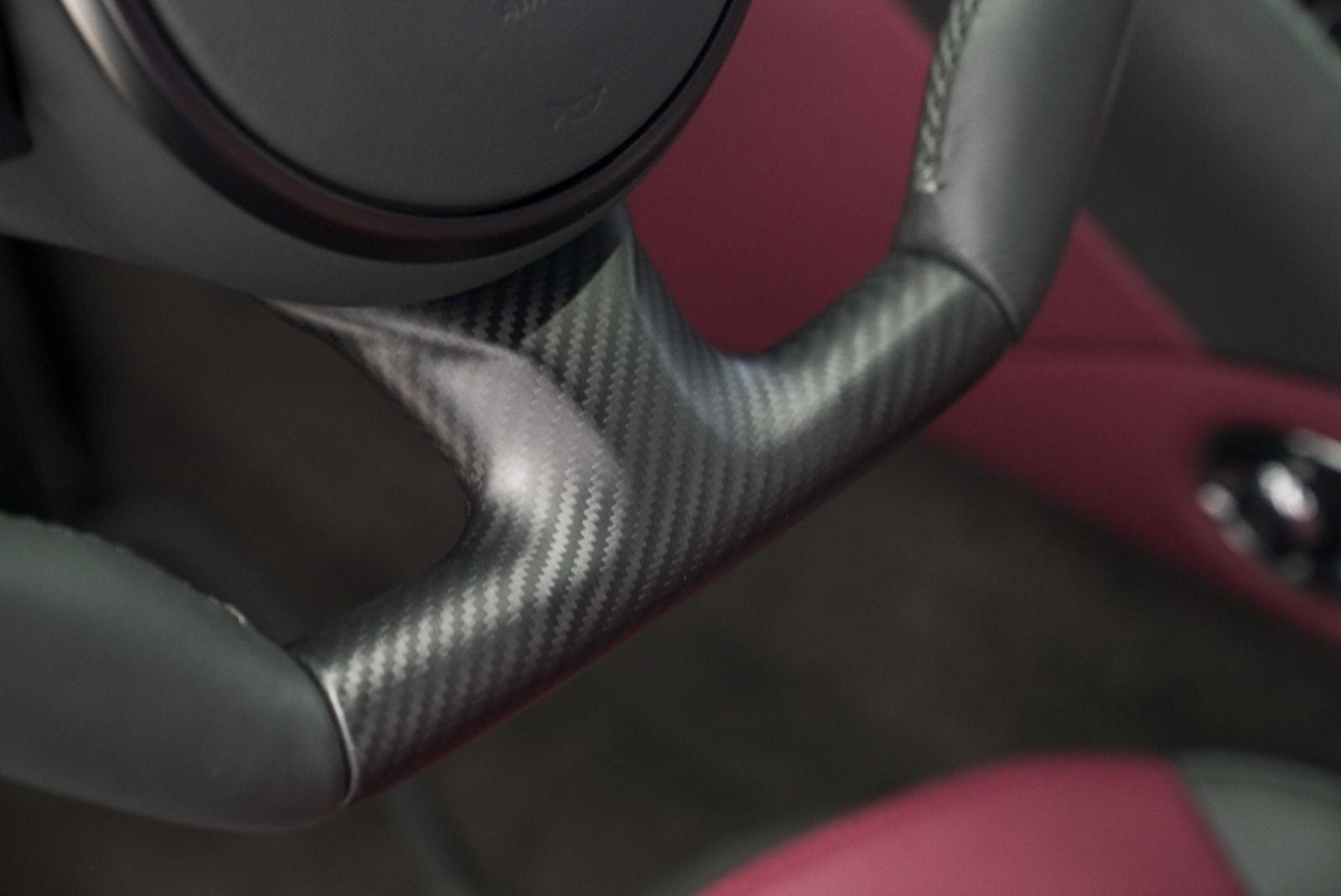 2023 Aston Martin DBS Ultimate 770